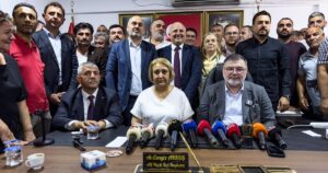 Menderes Belediyesi, AK Parti'ye geçti