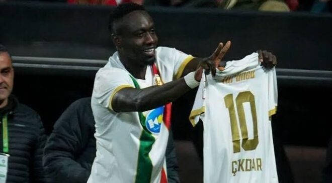 Amedspor’da paylaşılamayan Çekdar forması