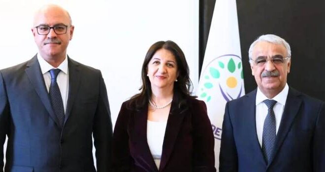 DEM Heyeti İmralı’dan döndü