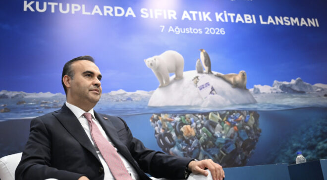 Bakan Kacır: Türk bilim insanları 10 Antarktika, 6 Arktik bilim seferi gerçekleştirdi
