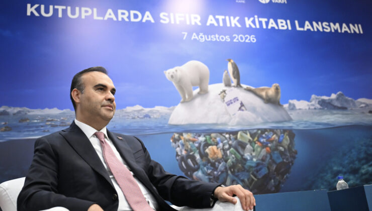 Bakan Kacır: Türk bilim insanları 10 Antarktika, 6 Arktik bilim seferi gerçekleştirdi