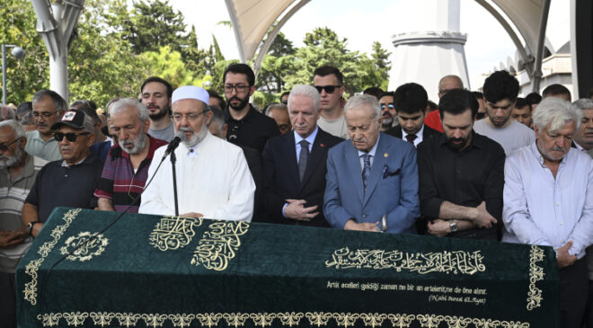 Yazar Ali Haydar Haksal son yolculuğuna uğurlandı