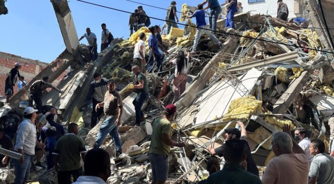 Kolombiya’da 7,4 büyüklüğündeki depremin ardından “Ulusal Afet Durumu” ilan edildi