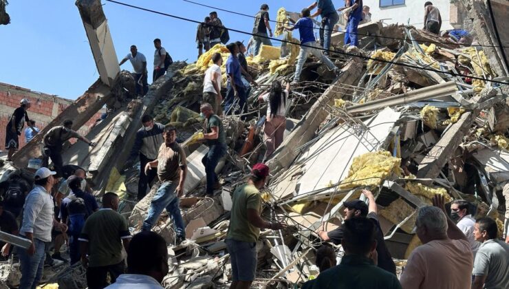 Kolombiya’da 7,4 büyüklüğündeki depremin ardından “Ulusal Afet Durumu” ilan edildi