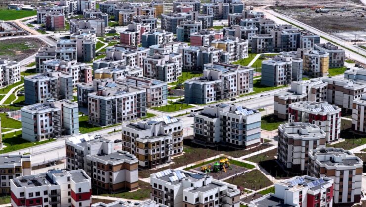 Asrın inşasında Diyarbakır’da 17 bin 206 bağımsız bölüm inşa edildi
