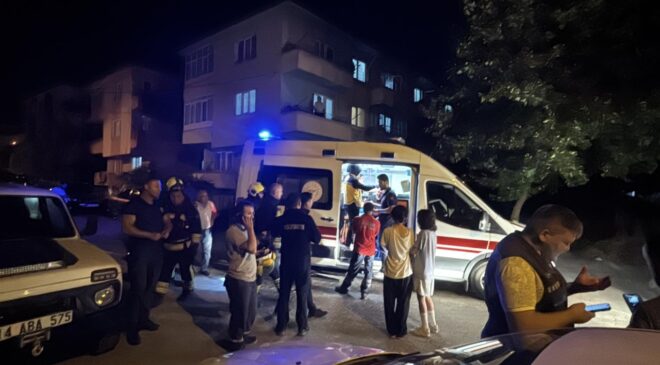 Ocakta unutulan tencere bina sakinlerini sokağa döktü