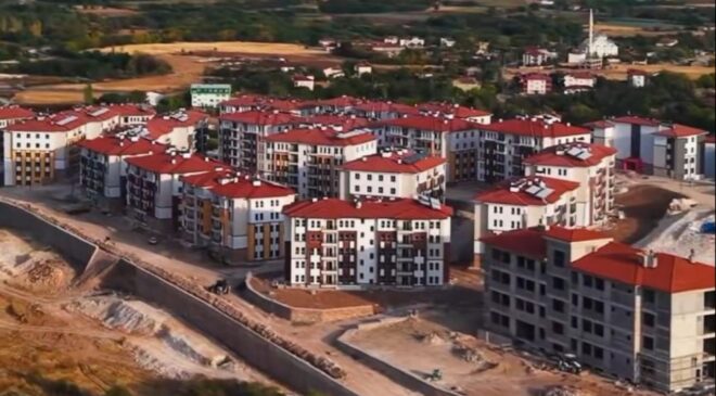 Asrın inşasında Elazığ'da 14 bin 894 bağımsız bölüm inşa edildi