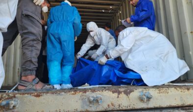 Haaretz: İsrail, 1700 Filistinlinin cenazesini “pazarlık kozu” olarak tutuyor