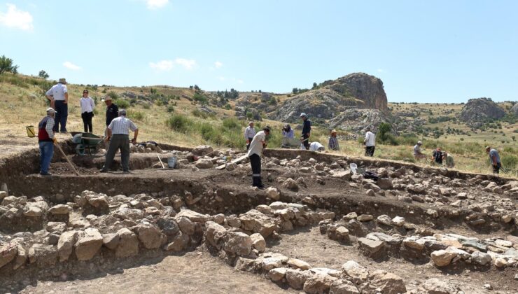 Hattuşa'nın 8 bin yıllık geçmişini 5 ülkeden 55 bilim insanı araştırıyor