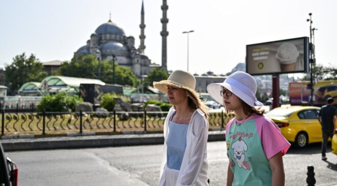 Sıcaklıklar hafta boyunca mevsim normallerinde seyredecek