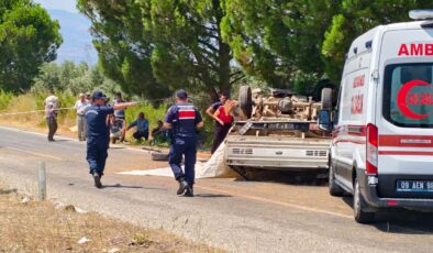 Aydın’da kamyonet devrildi: 2 ölü, 1 yaralı