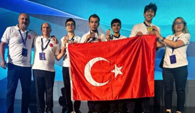Türkiye ilk kez katıldığı Nükleer Bilim Olimpiyatı'nda 4 madalya kazandı
