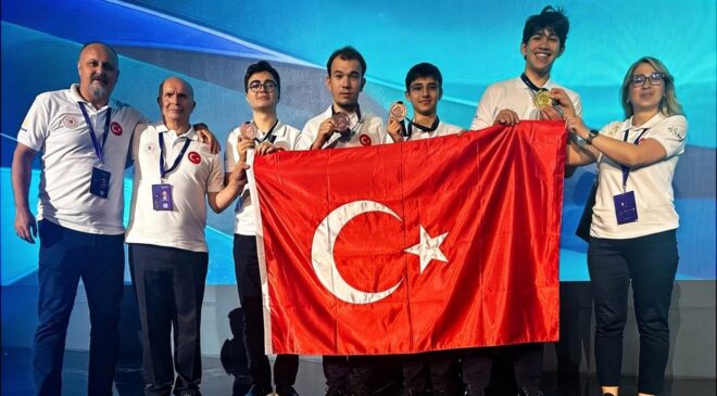 Türkiye ilk kez katıldığı Nükleer Bilim Olimpiyatı'nda 4 madalya kazandı