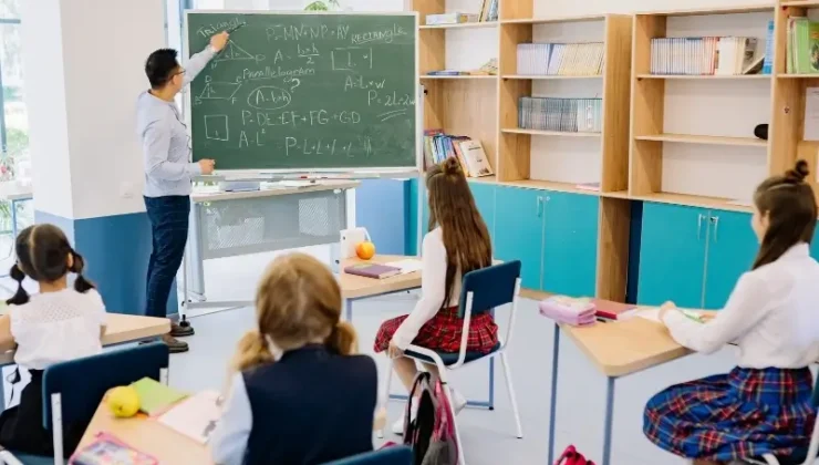 MEB takvimi belli oldu: Ders saatleri gündemde