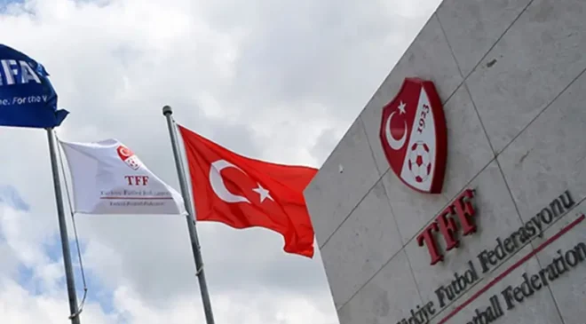 ‘Küfürbaz’ Bursaspor taraftarına ilk maçta ceza