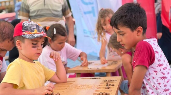 TÜGVA’nın meydan şenlikleri 500 binden fazla çocuğa ulaştı