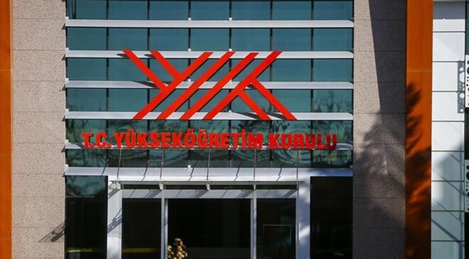 YÖK'ten vakıf üniversitelerine uyarı: Öğrenim ücreti artışı yüzde 25'i geçemeyecek