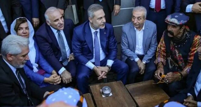 Diyarbakır’da ünlenen Kürt Kahvesi dünyaya açılıyor
