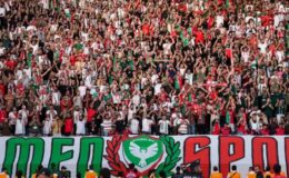 İngiliz siyasetçilere Amedspor forması sürprizi