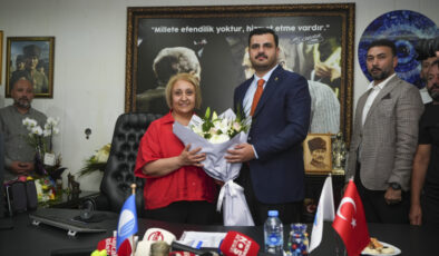 AK Parti Genel Sekreteri İnan: Menderes Belediye Başkanı 1,5 senedir partimize dahil olma çabasındaydı