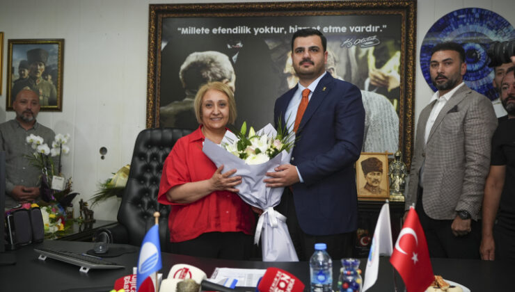 AK Parti Genel Sekreteri İnan: Menderes Belediye Başkanı 1,5 senedir partimize dahil olma çabasındaydı