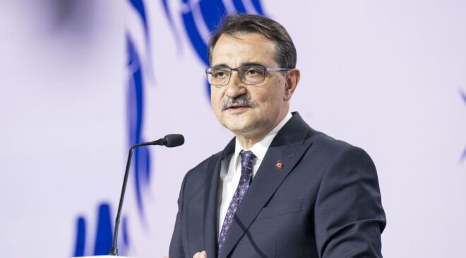Dönmez'den yapay zeka mesajı: Türkiye direksiyonda olacak