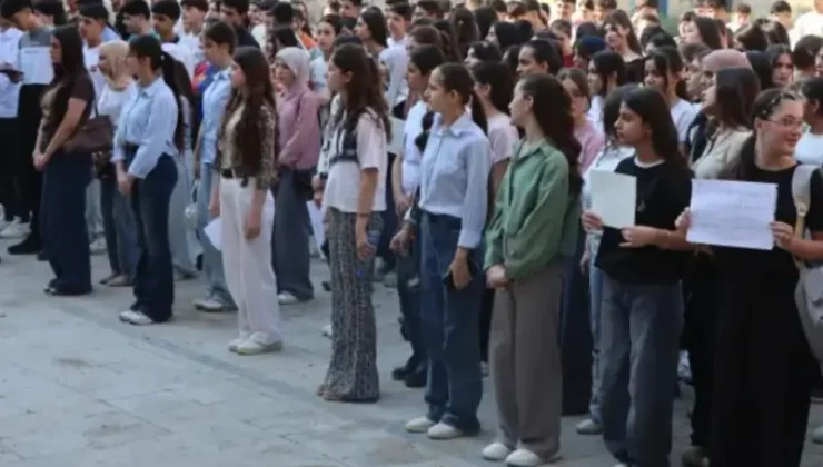 Şara’dan Kürtçe açıklaması: ‘Kürt çoğunluklu bölgelerde anlaşmaya vardık’