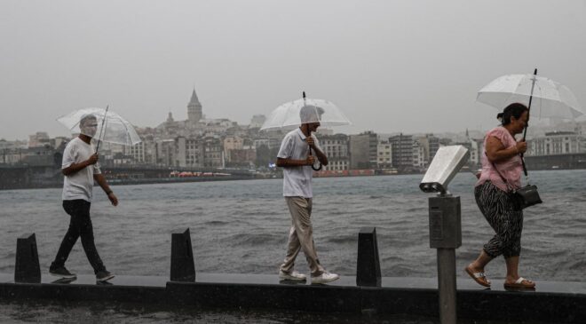 İstanbul için sağanak uyarısı: Metrekareye 100 kilogram yağış düşecek