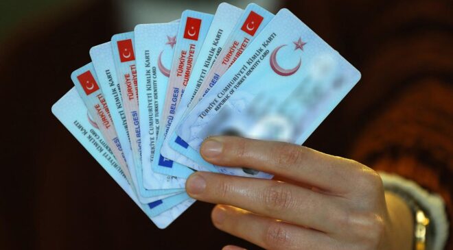 Yerli üretim hedefi: Kimlik ve pasaport çipleri Türkiye'de üretilecek