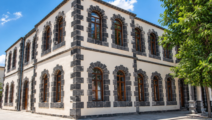 Diyarbakır’ın 124 yıllık binasının bilinmeyen hikâyesi