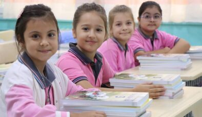 İstanbul'da yaklaşık 2,7 milyon öğrenci yeni eğitim dönemine başlıyor