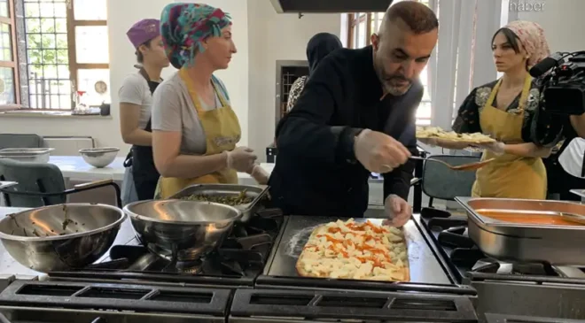 Ünlü pizzacı Diyarbakır’da pırpardan pizza yaptı