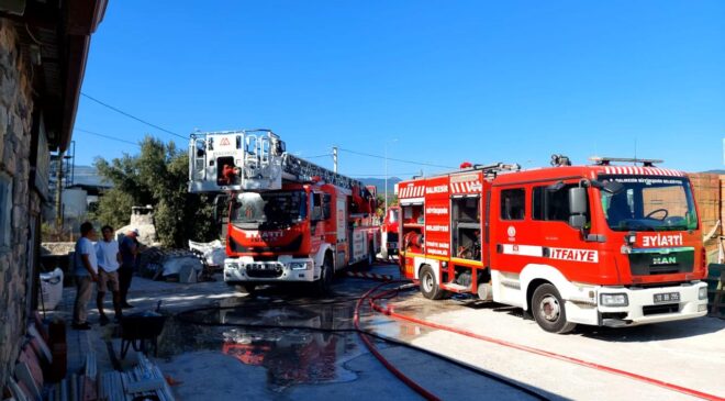 Balıkesir’deki yangında 5 iş yeri zarar gördü