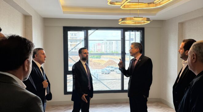 Malezya Büyükelçisi Diyarbakır’da inşaatları inceledi