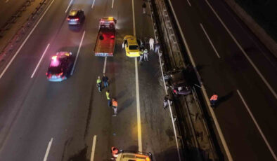 Kağıthane’de otomobil ile taksi çarpıştı: 1 ölü, 2 yaralı