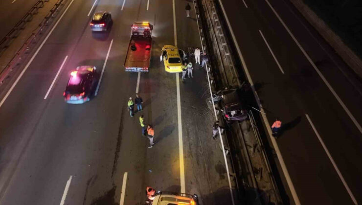 Kağıthane’de otomobil ile taksi çarpıştı: 1 ölü, 2 yaralı