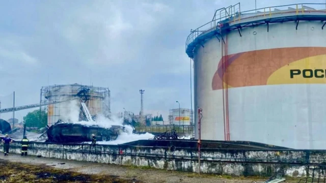 Soçi’deki petrol rafinerisinde yangın: ‘Ukrayna İHA’larının saldırısına uğradı’ – BBC News Türkçe