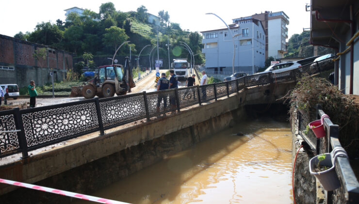 Rize’de sağanak sonrası temizlik seferberliği