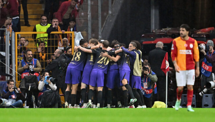 Galatasaray, Barcelona'ya mağlup oldu