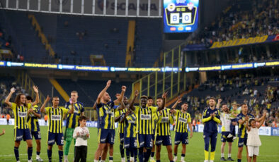 Fenerbahçe evinde gol oldu yağdı