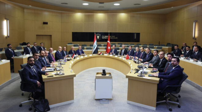 Bakan Bayraktar, Irak Petrol Bakanı Hüdeyir ile görüştü