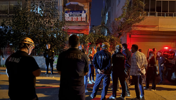 Mersin’de çatlaklar oluşan bina tahliye edildi