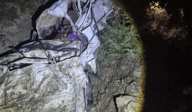 Çankırı'da otomobil uçuruma yuvarlandı: 4 ölü, 1 yaralı