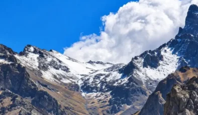 Hakkari’de ekim ayında kar sürprizi