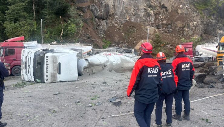 Artvin'de tır parkındaki heyelanda 1 kişi öldü