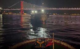 İstanbul Boğazı’nda makine arızası yapan gemi kurtarıldı