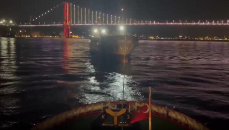 İstanbul Boğazı’nda makine arızası yapan gemi kurtarıldı