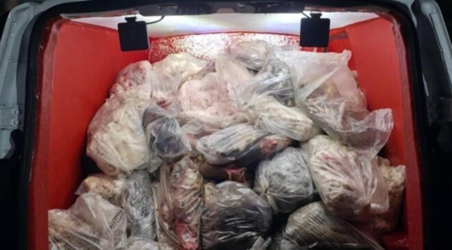 Diyarbakır’da sağlıksız 820 kilo iç yağı ve sakatat ele geçirildi