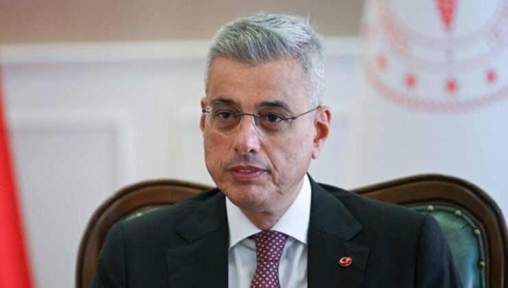 Memişoğlu: Sigara düzenlemesinin insanları ifşa etmekle alakası yok