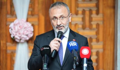 Eyüpsultan Belediye Başkanı Özmen ve 12 şüpheli tutuklandı
